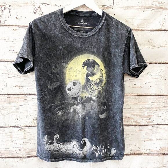 DISNEY PARKS Nightmare Before Christmas Shirt Sz S - Picture 1 of 4
